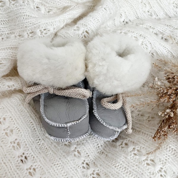 Sheepskin baby booties - light grey