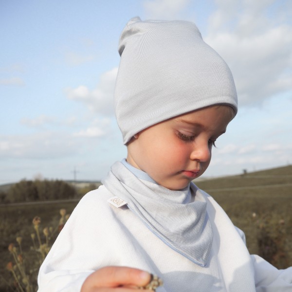 Bamboo reversible beanie - beige-sage