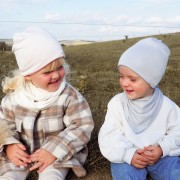Bamboo reversible beanie - beige-sage