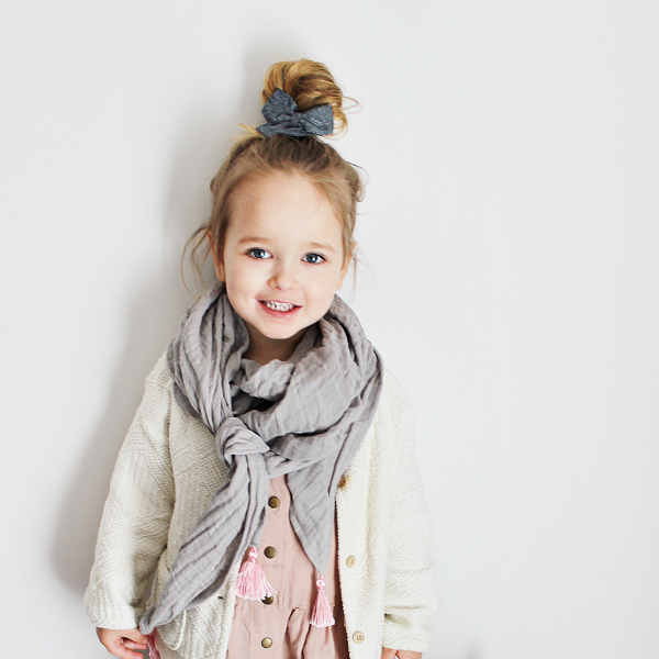 Muslin triangle scarf Grey-Grey