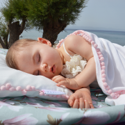 Pompom bamboo blanket Paradise feathers