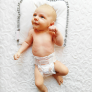 Pompom bamboo baby pillow Heavenly feathers