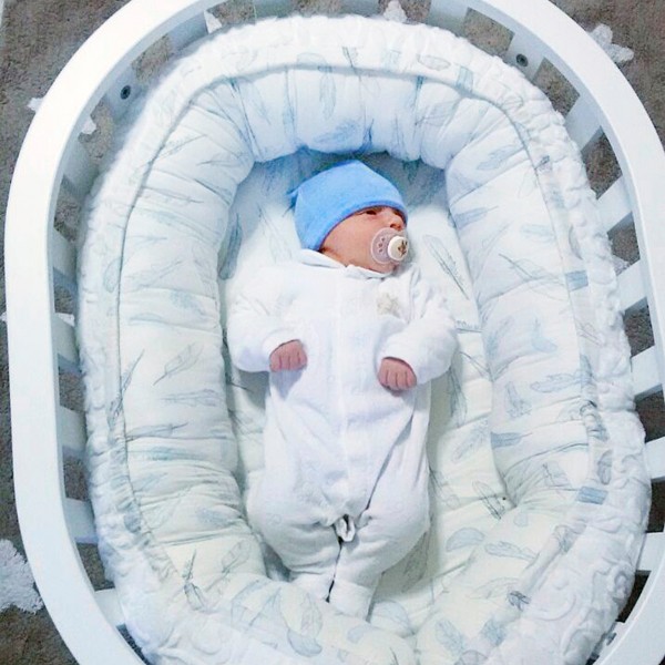 Bamboo baby cap - light blue